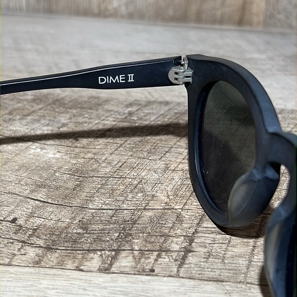 DIFF Dime II Sunglasses main image 8